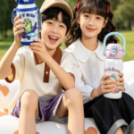 Children's insulated water bottle, featuring cute cartoon prints, made of stainless steel, portable and easy to use